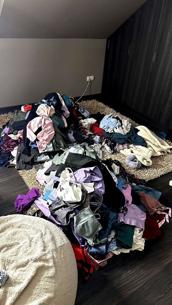 mira.0004 image ~ Altpins