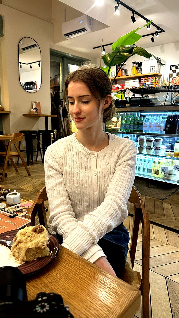 mira.0004 image ~ Altpins