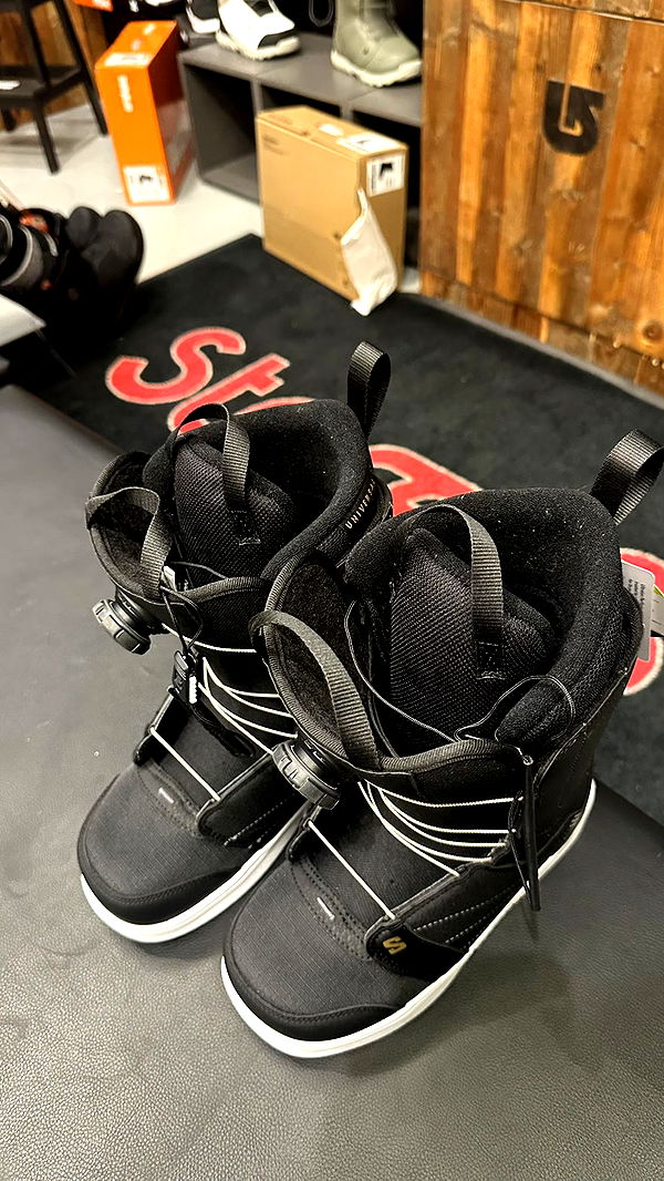 mira.0004 image ~ Altpins