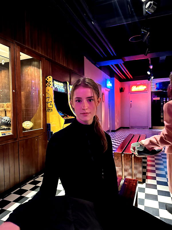 mira.0004 image ~ Altpins