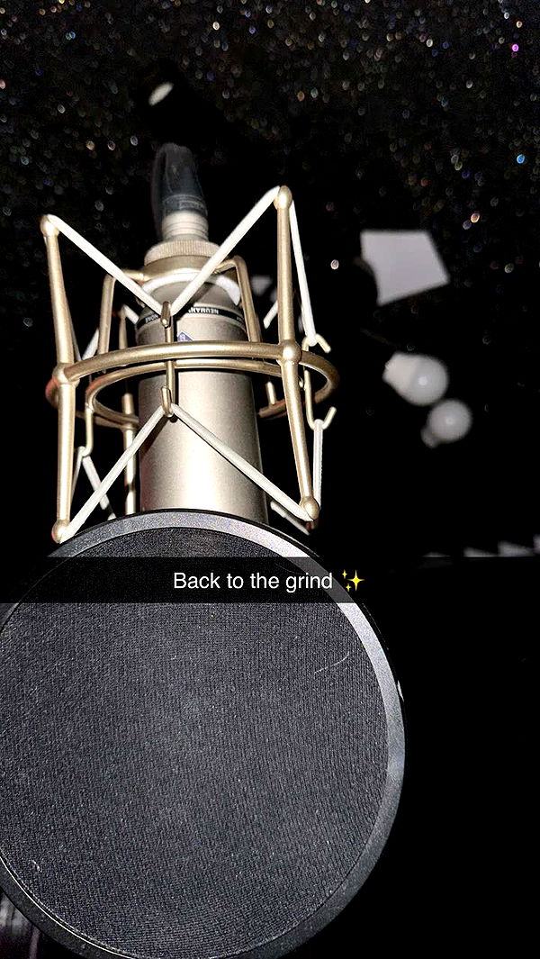 nadia-stone image ~ Altpins