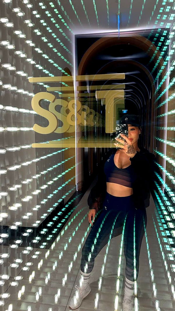 nadia-stone image ~ Altpins