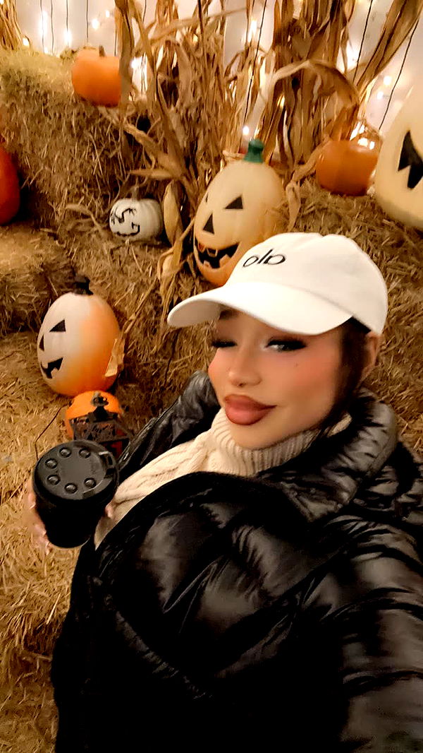 nadia-stone image ~ Altpins