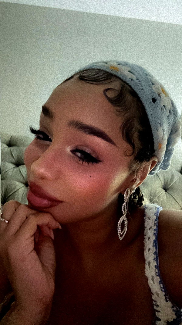 nadia-stone image ~ Altpins