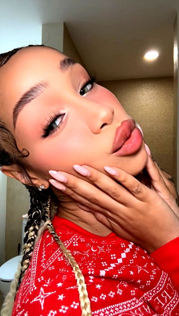 nadia-stone image ~ Altpins