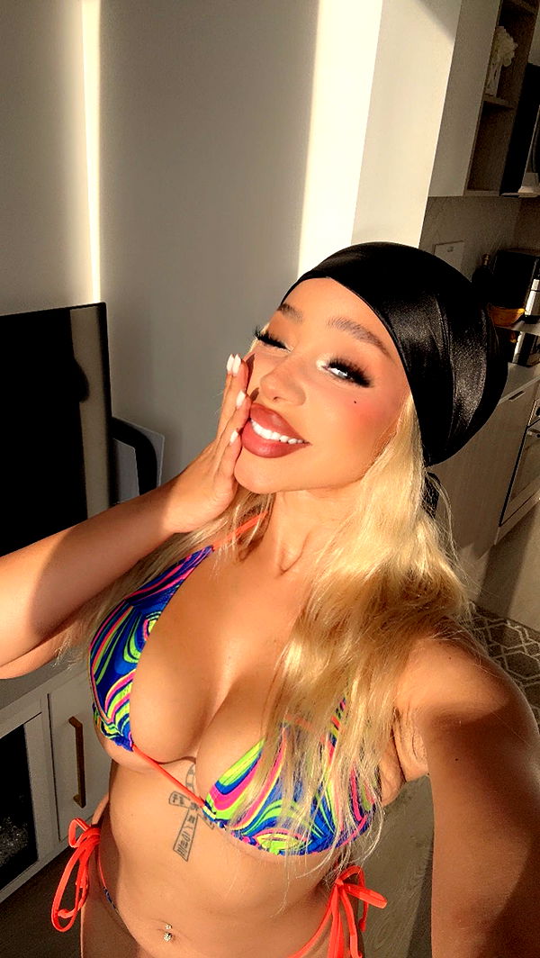 nadia-stone image ~ Altpins