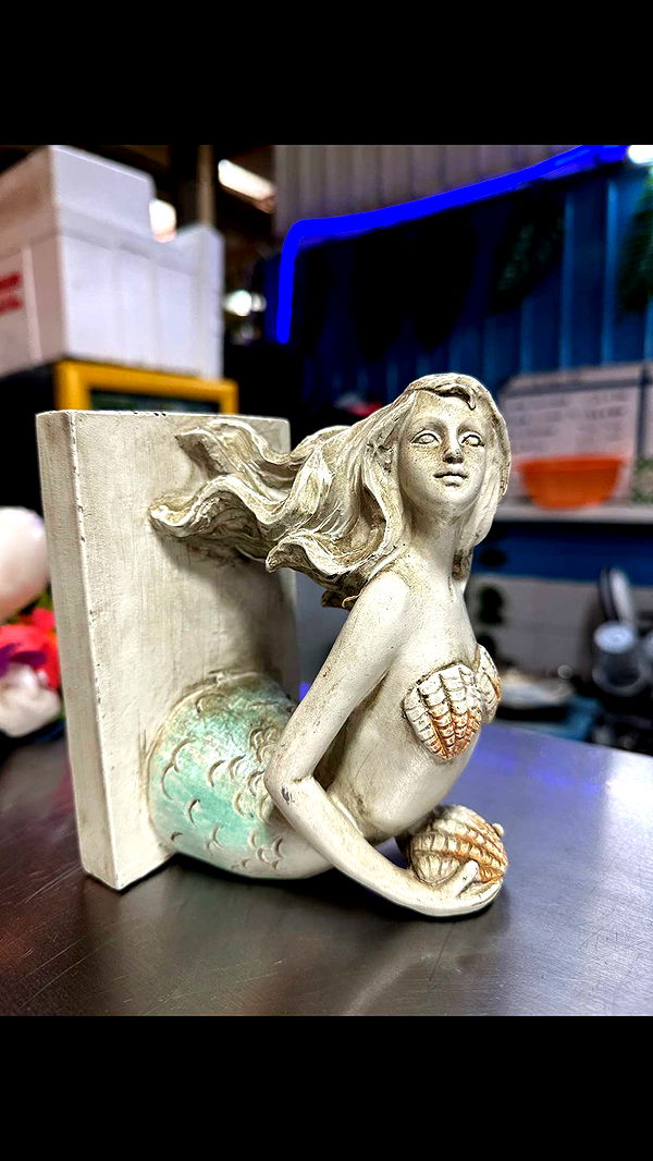 nadia-stone image ~ Altpins