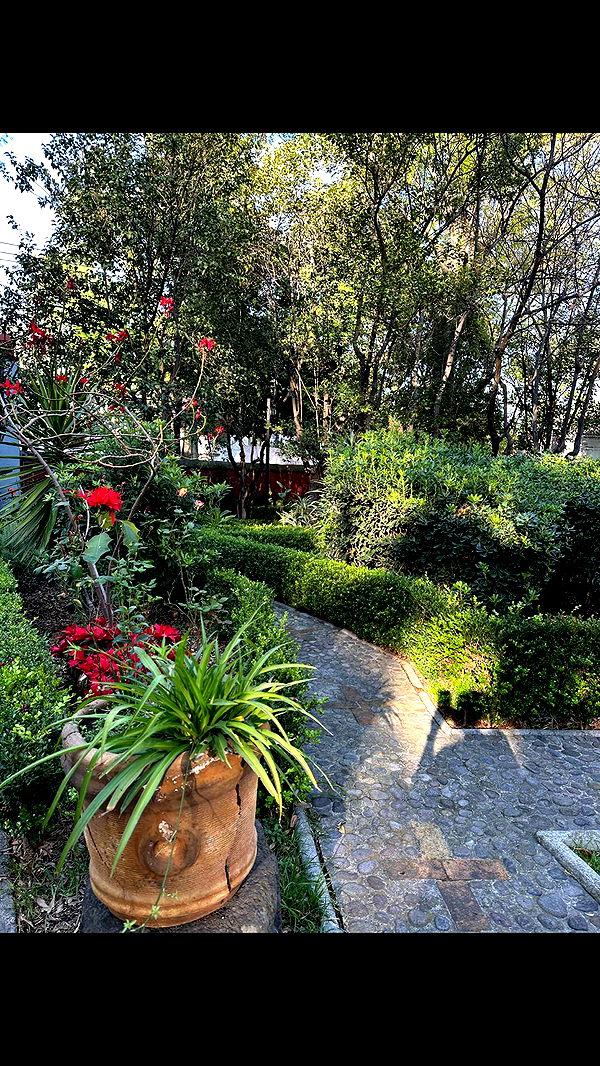 nadia-stone image ~ Altpins