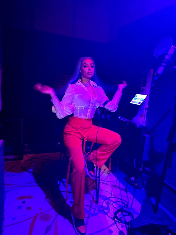 nadia-stone image ~ Altpins