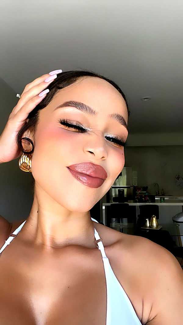 nadia-stone image ~ Altpins