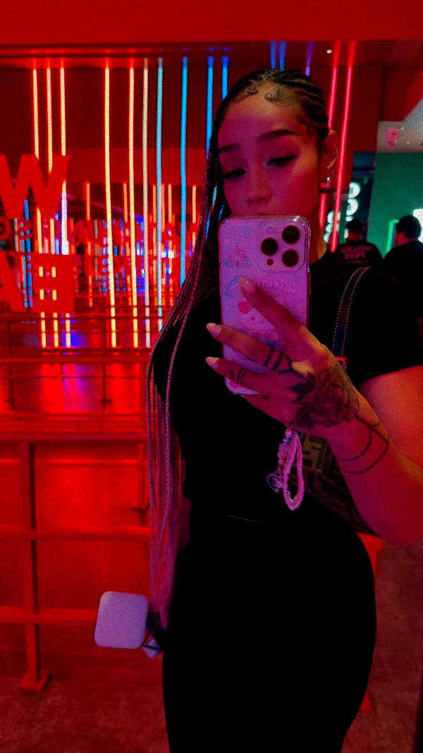 nadia-stone image ~ Altpins