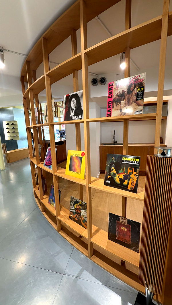 nadia-stone image ~ Altpins