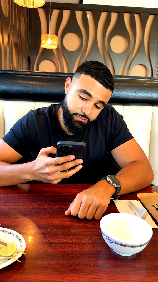 nadia-stone image ~ Altpins