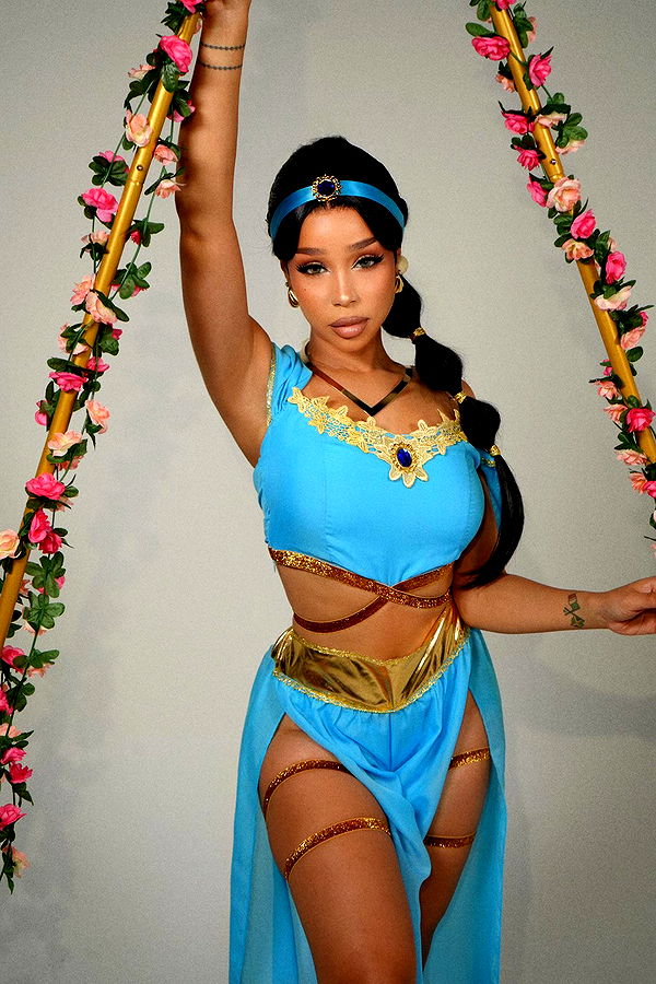 nadia-stone image ~ Altpins