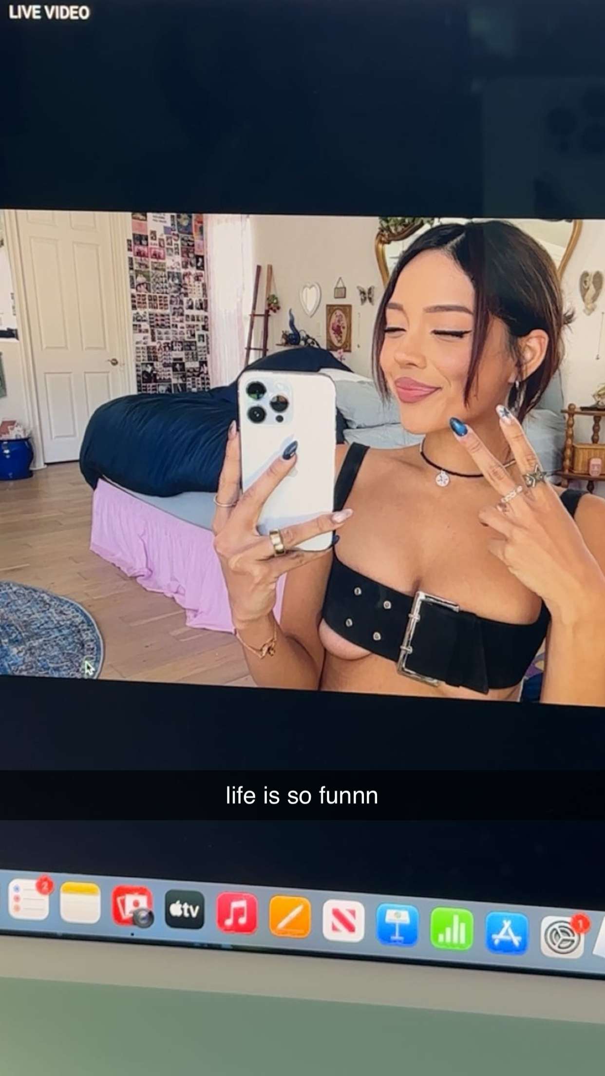 neiima22 snapchat image archive image