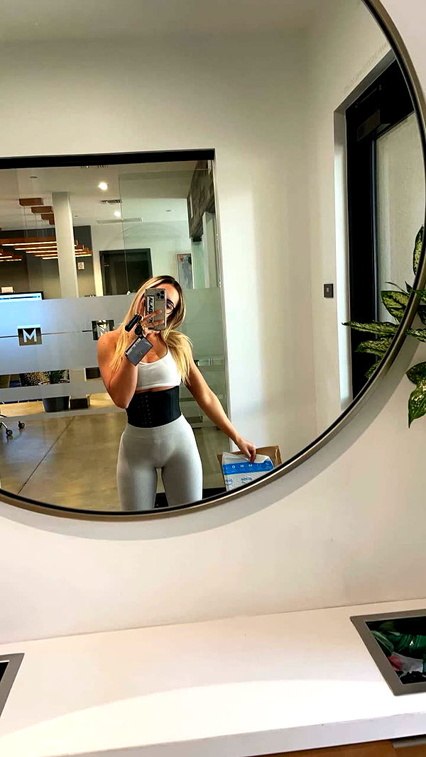 neuaurafitness snapchat image archive image