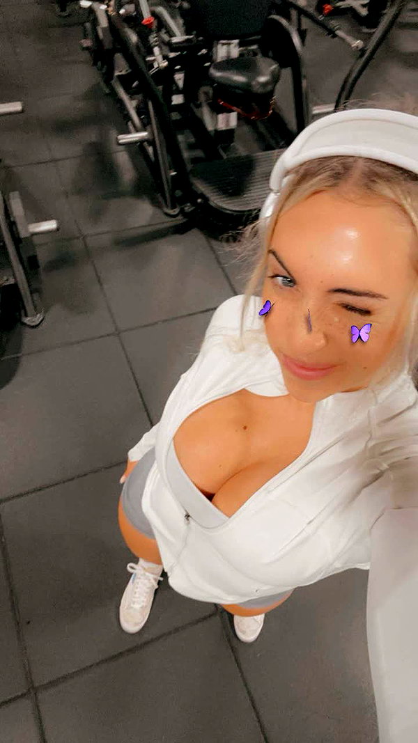 neuaurafitness snapchat image archive image