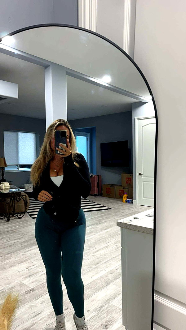 neuaurafitness snapchat image archive image