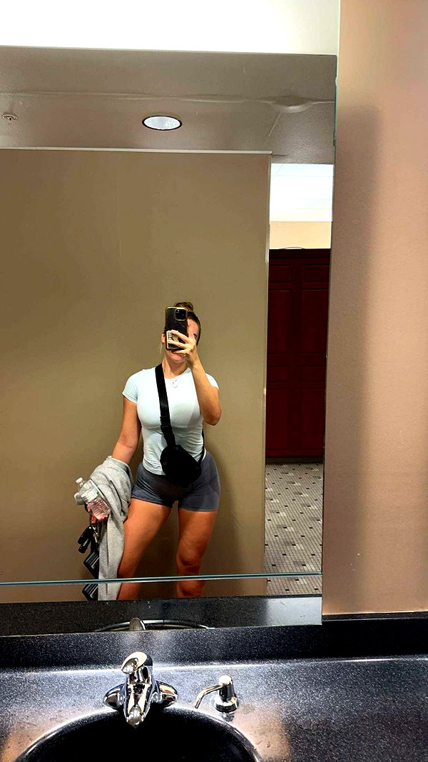 neuaurafitness snapchat image archive image