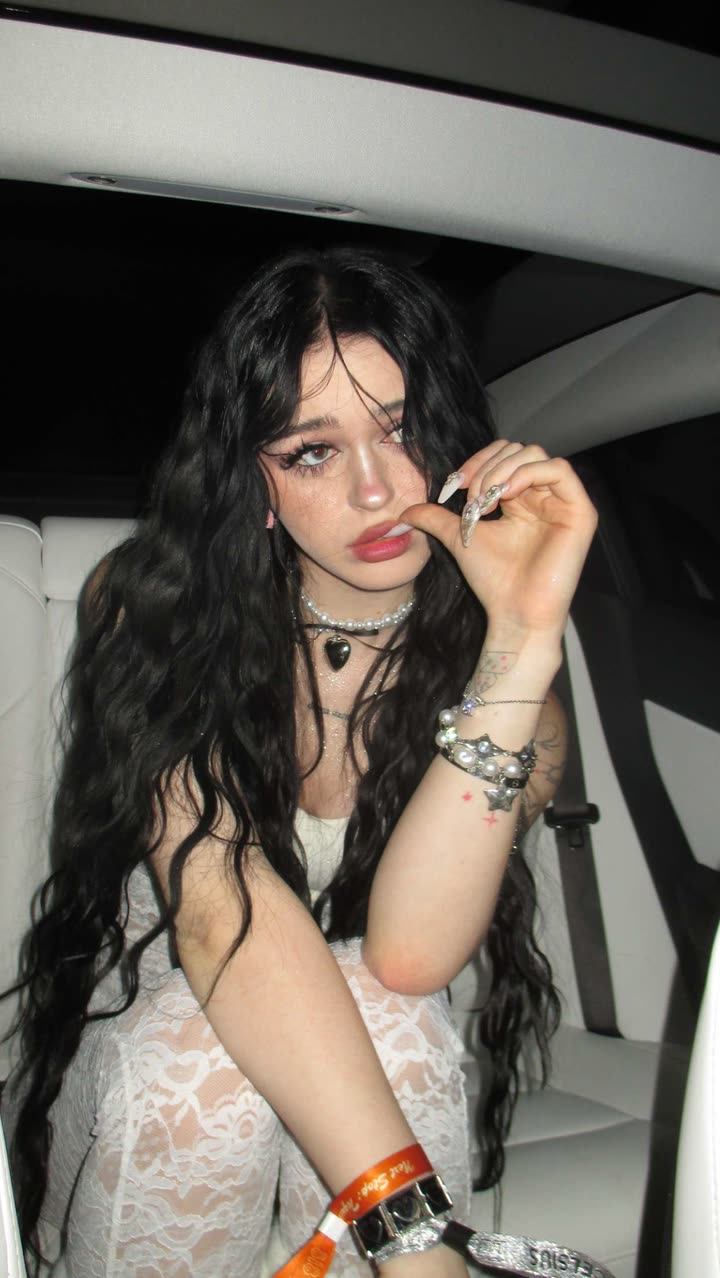 notnevaaadaa snapchat image archive image