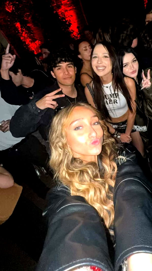 notnevaaadaa image ~ Altpins