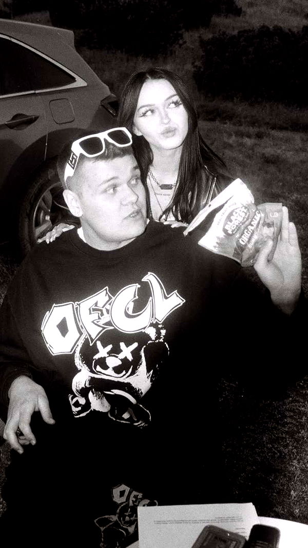 notnevaaadaa image ~ Altpins