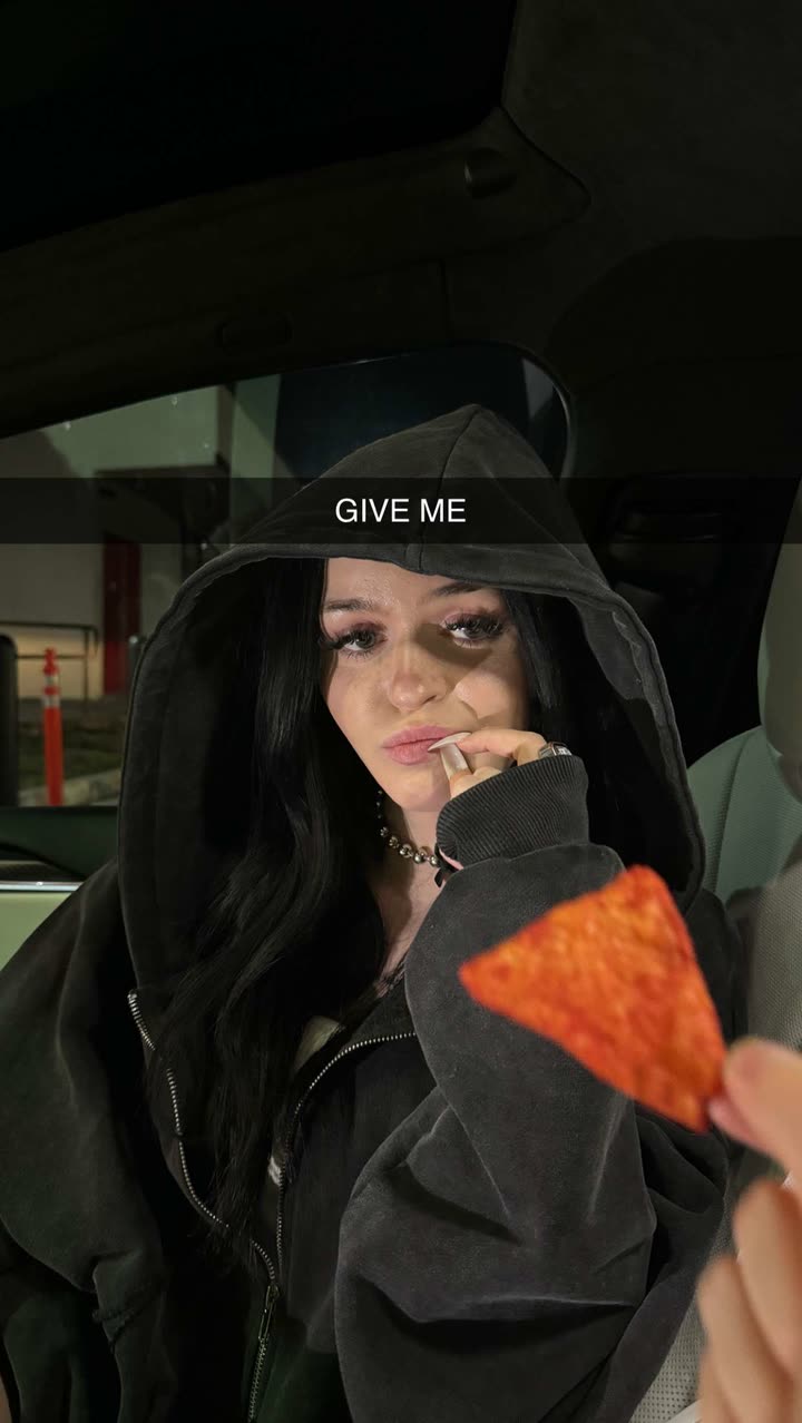 notnevaaadaa snapchat image archive image