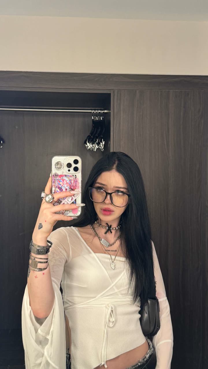 notnevaaadaa snapchat image archive image