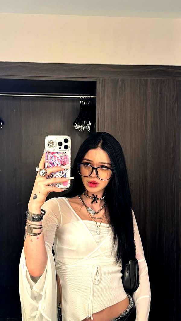 notnevaaadaa image ~ Altpins