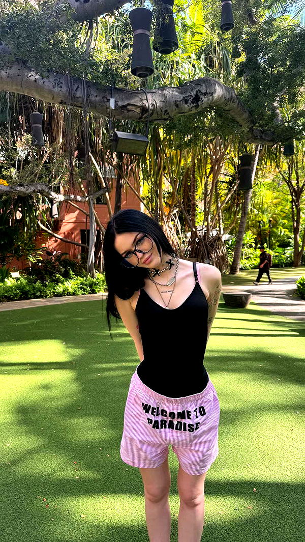 notnevaaadaa image ~ Altpins