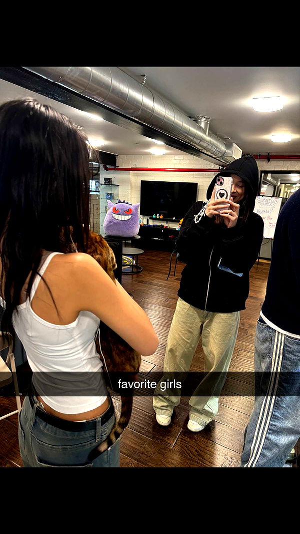 notnevaaadaa image ~ Altpins