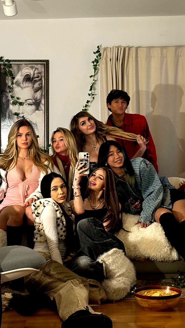 notnevaaadaa image ~ Altpins