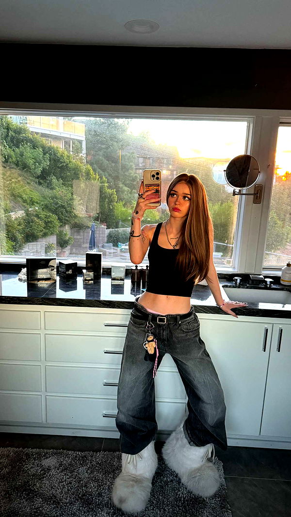 notnevaaadaa image ~ Altpins