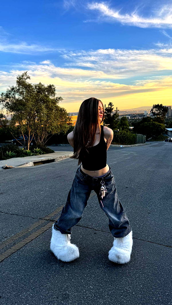 notnevaaadaa image ~ Altpins