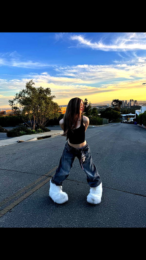 notnevaaadaa image ~ Altpins