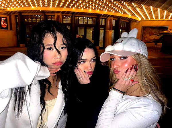 notnevaaadaa image ~ Altpins