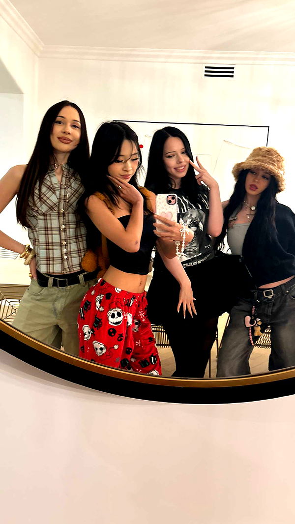 notnevaaadaa image ~ Altpins