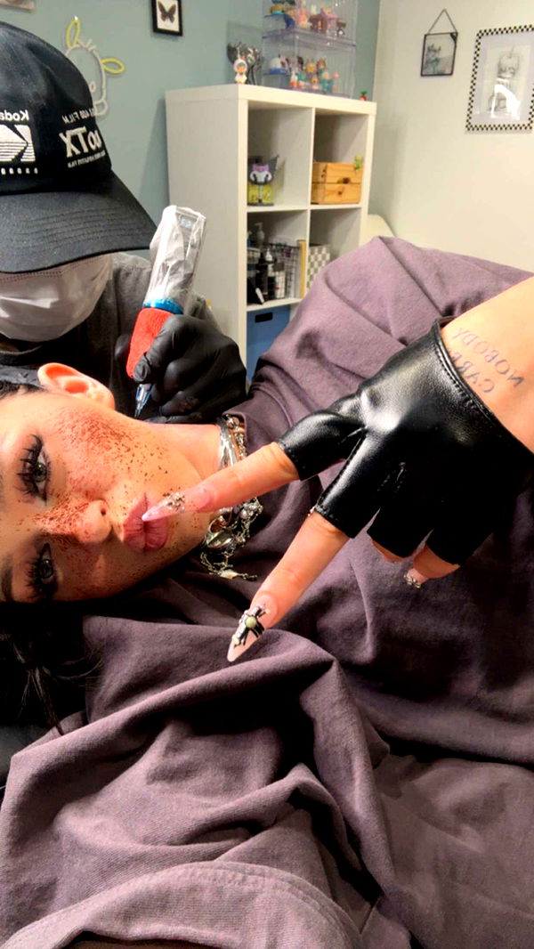 notnevaaadaa image ~ Altpins