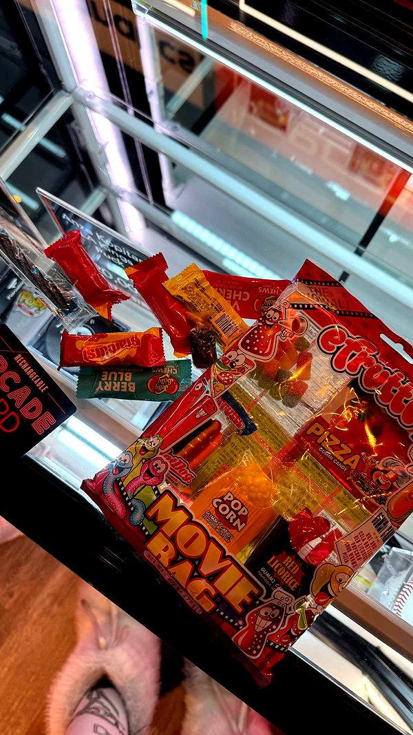 notnevaaadaa image ~ Altpins