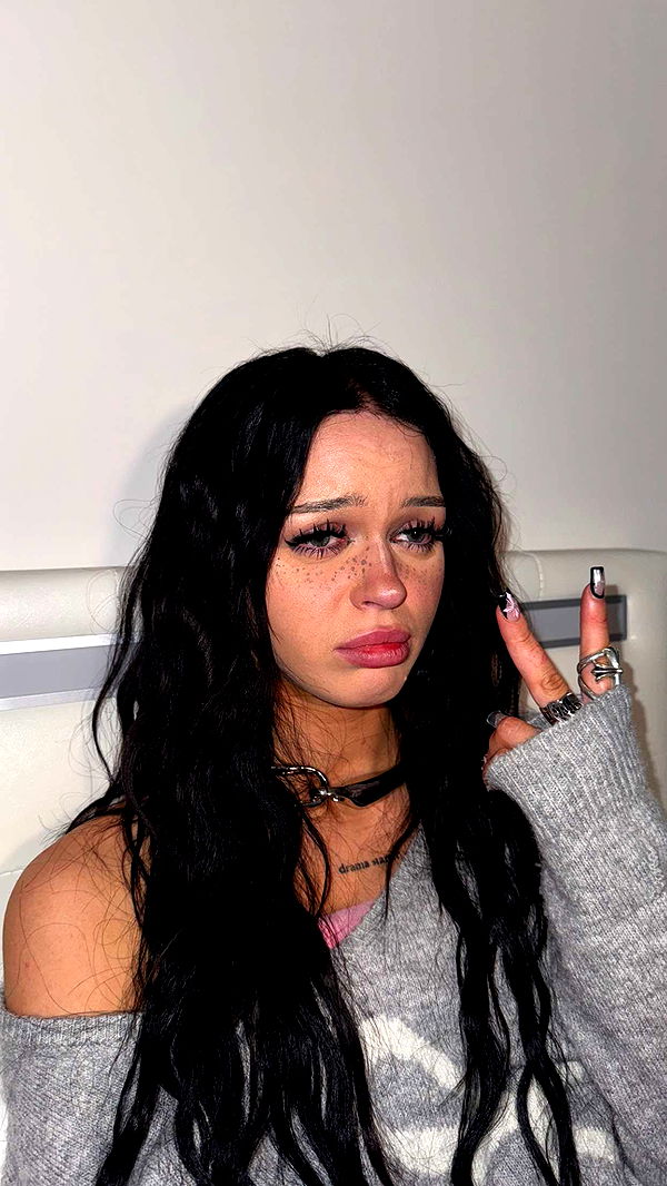 notnevaaadaa image ~ Altpins