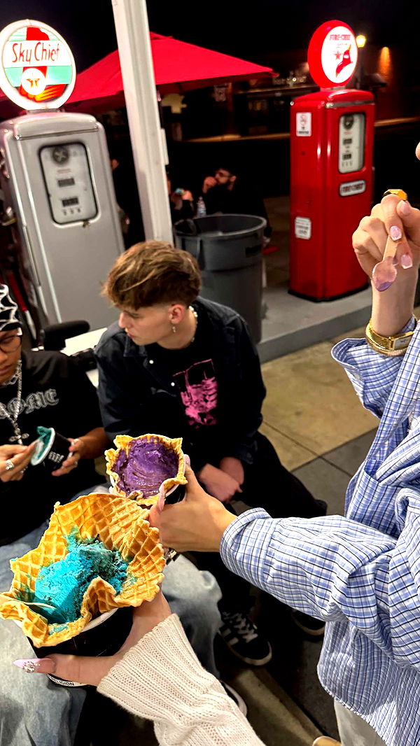 notnevaaadaa image ~ Altpins