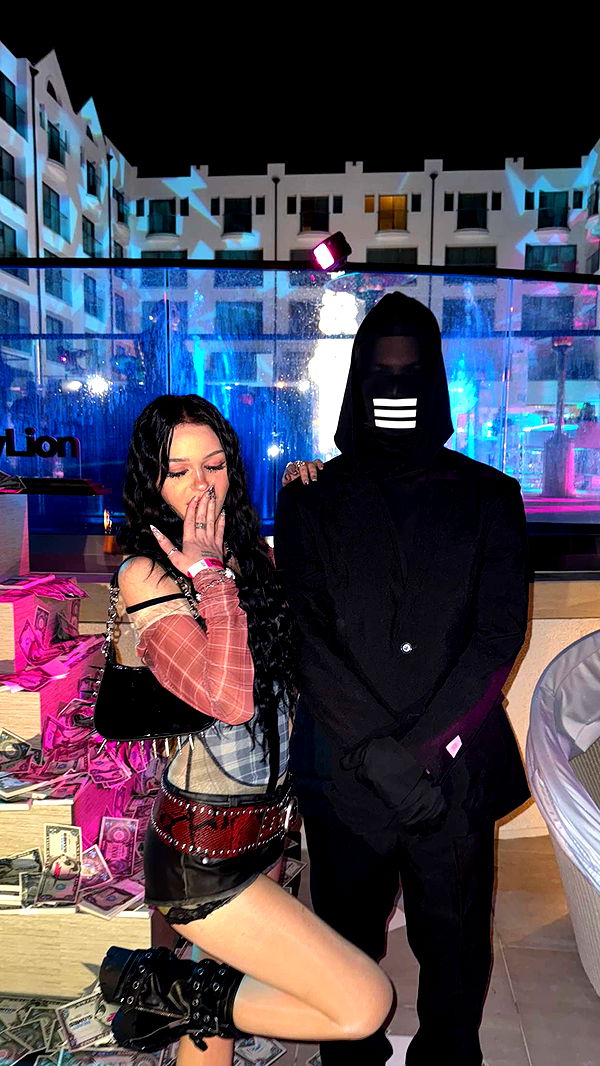 notnevaaadaa image ~ Altpins