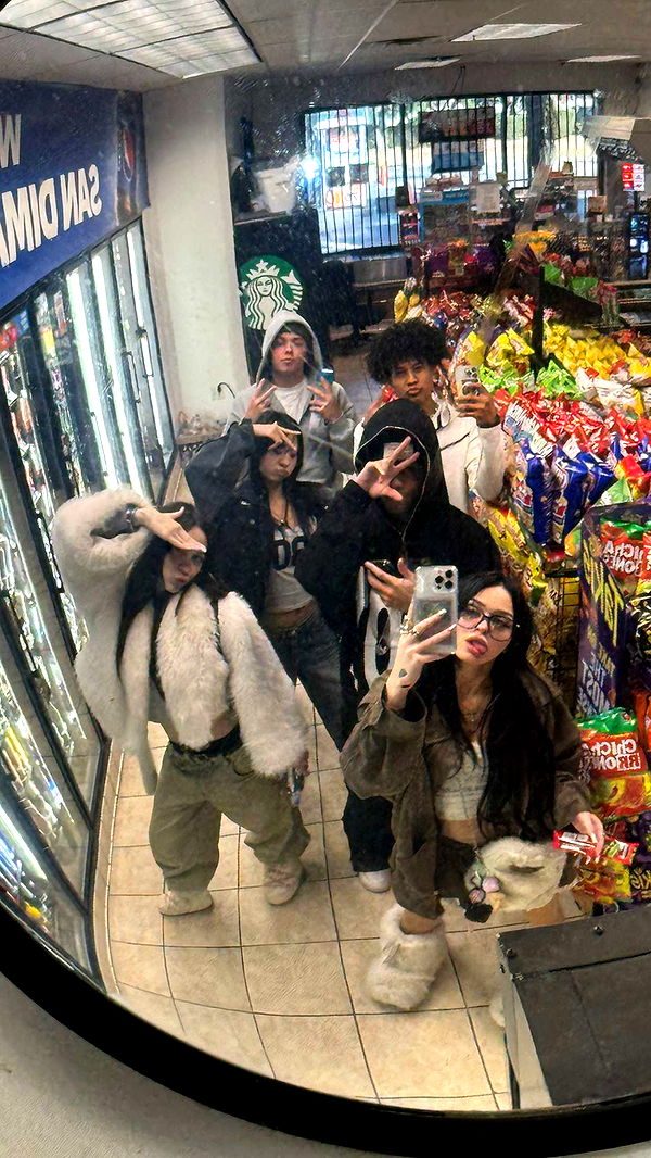 notnevaaadaa image ~ Altpins