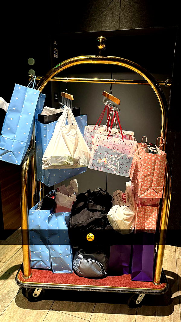 notnevaaadaa image ~ Altpins