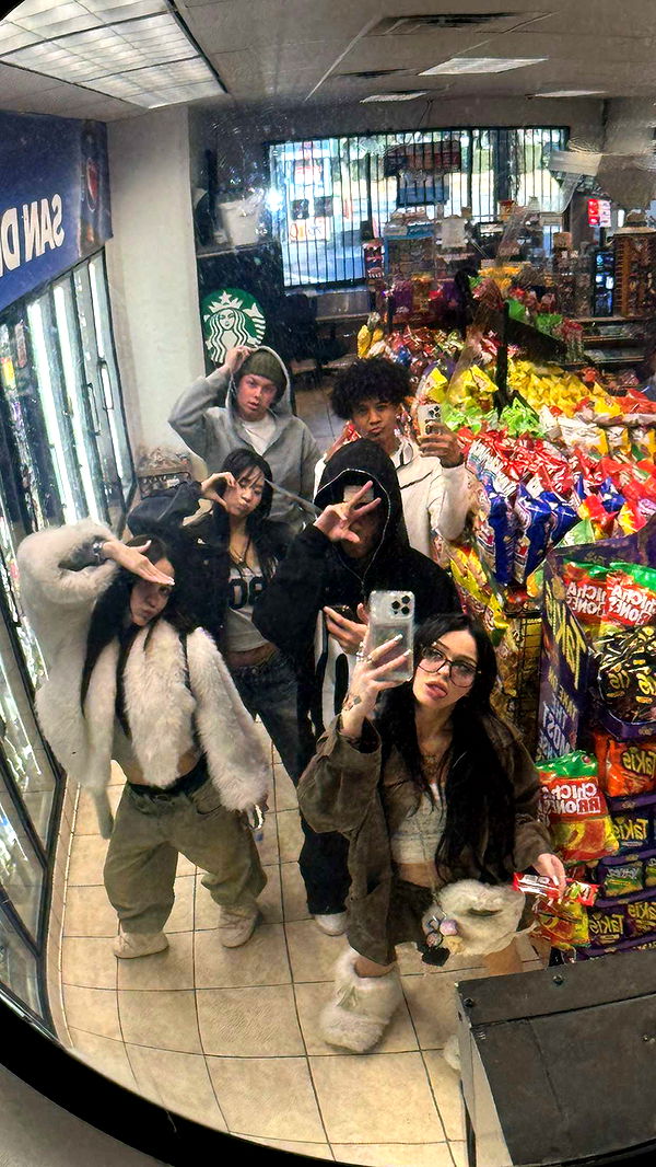 notnevaaadaa image ~ Altpins