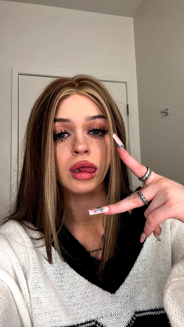 notnevaaadaa image ~ Altpins