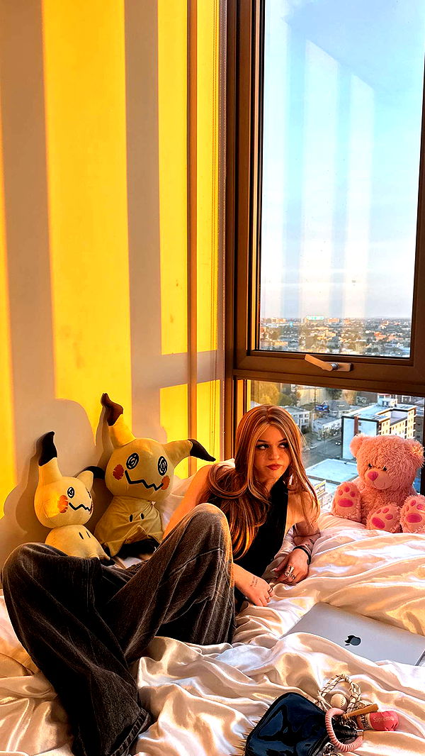 notnevaaadaa image ~ Altpins