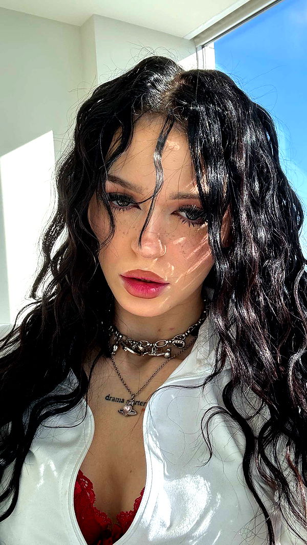 notnevaaadaa image ~ Altpins