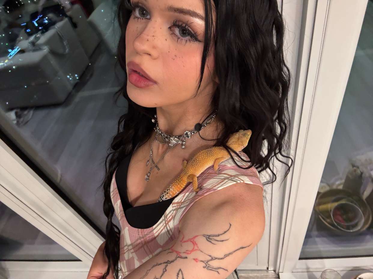 notnevaaadaa snapchat image archive image