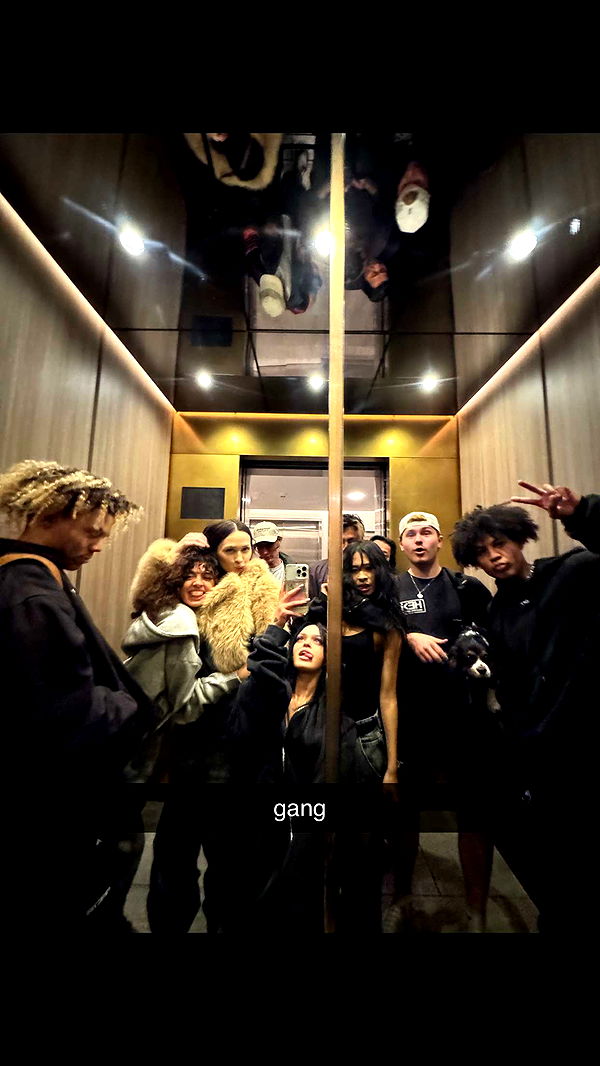 notnevaaadaa image ~ Altpins